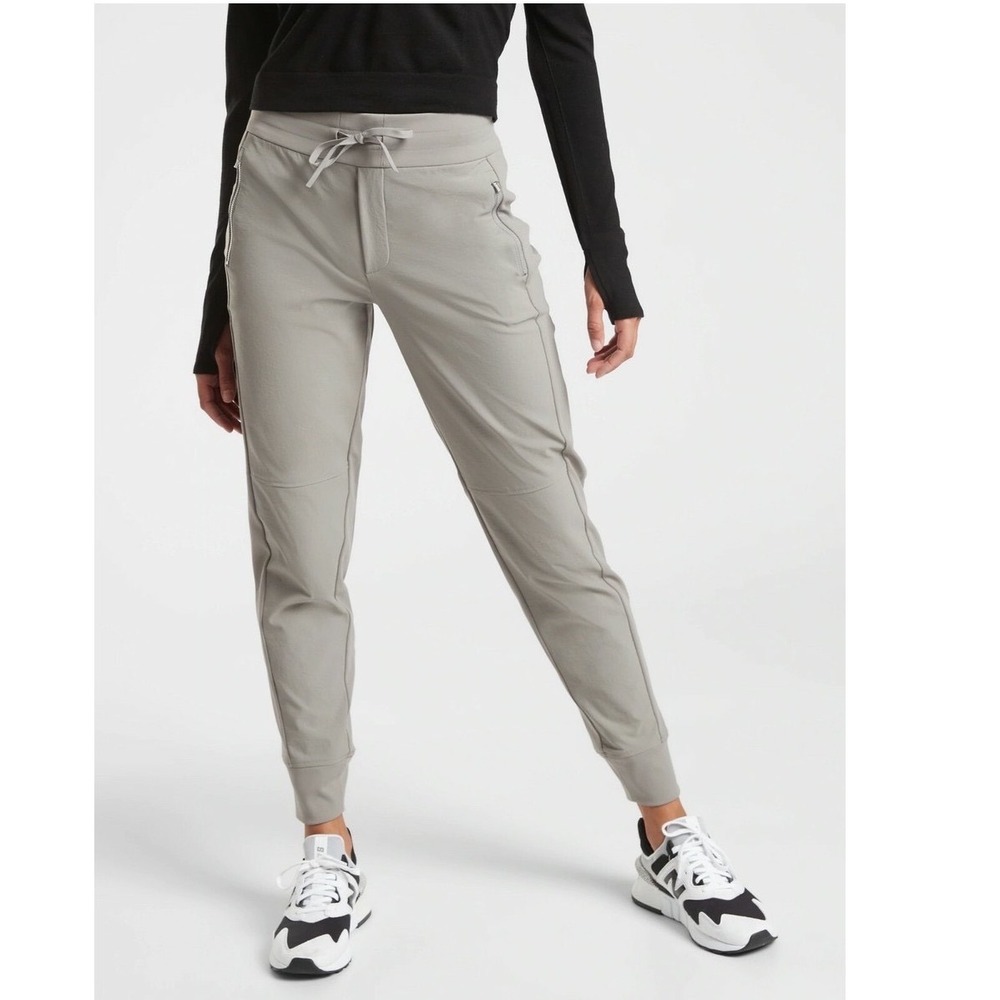 Athleta Headlands Hybrid Jogger Pants Gray Size 4 Hiking Travel Activewear